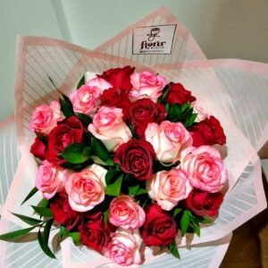 Buque 24 rosas mistas